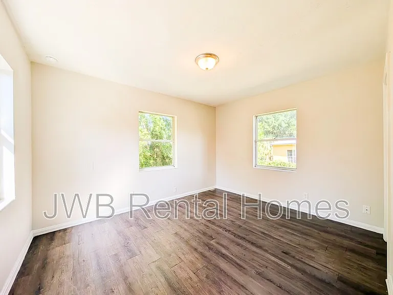 2216 Barlad Dr — Photo 11