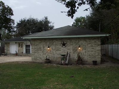 903 Battlebell Rd, Highlands, TX, 77562