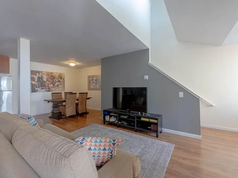 820 Casanova Ave #30 — Photo 1