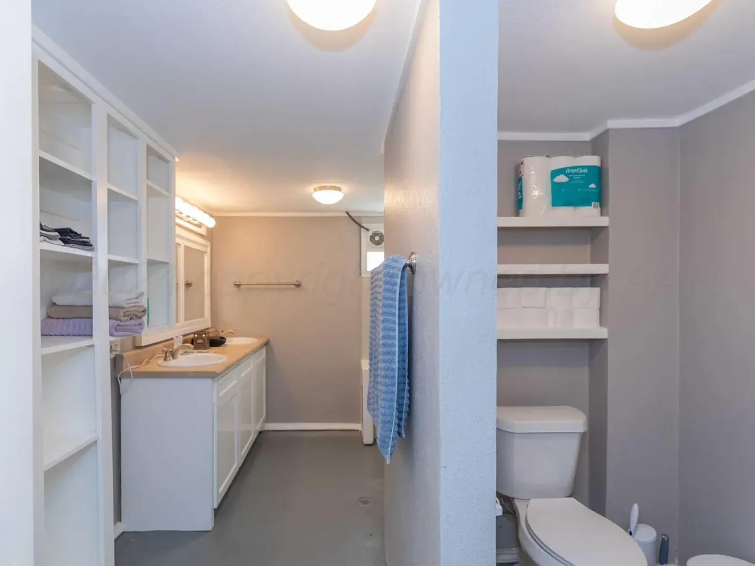 2 bed, 1000 sqft, $1,200 — Photo 2