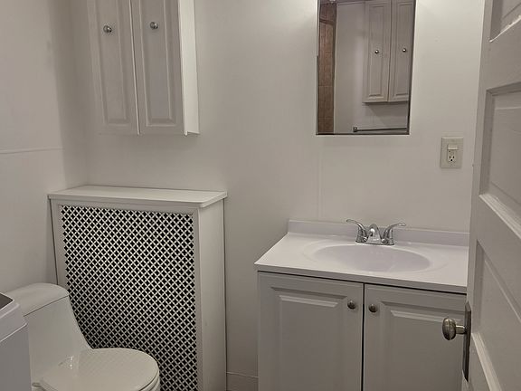 4th image of 1016 Leeds Ave Floor 2