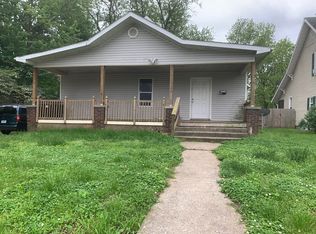 334 E Vest St, Marshall, MO 65340