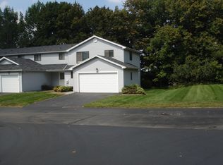 36 Bucklebury Hl, Fairport, NY 14450