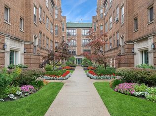 721 Hinman Ave APT 2W, Evanston, IL 60202
