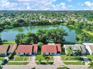 5784 Judd Falls Rd E, Lake Worth, FL 33463