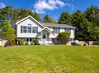 21 Meadowlark Lane, Warrensburg, NY 12885