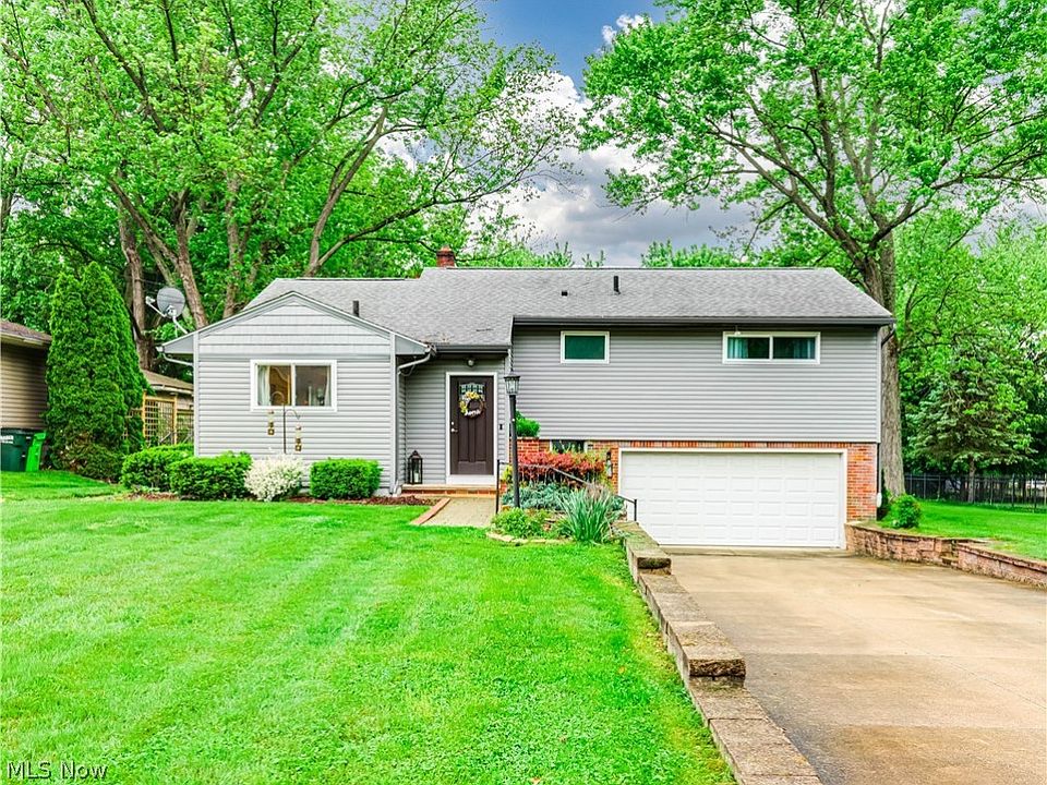 1st image of 38 Cambrian Dr