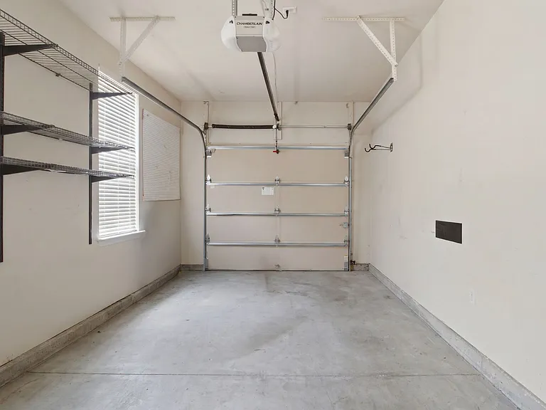 5500 Goose Pond Ln #1A — Photo 36
