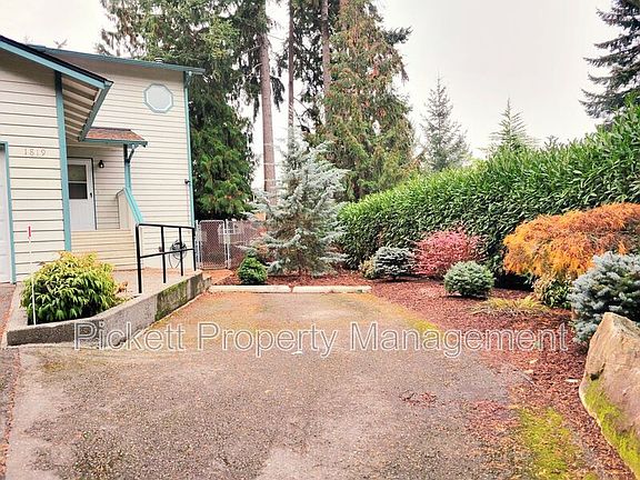 3rd image of 1819 NW Estrellita Ln