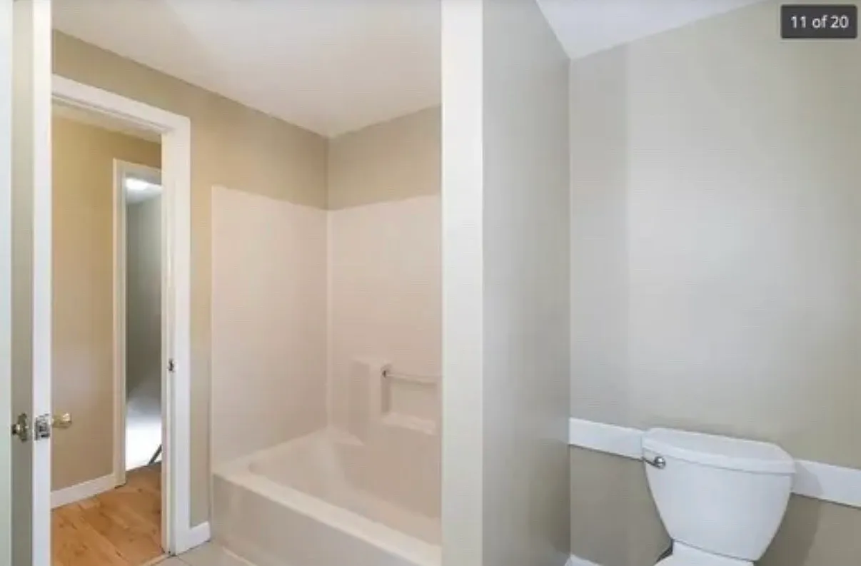 3 bed, 1.5 bath, 1404 sqft, $3,400 — Photo 4
