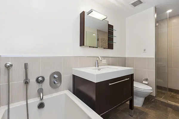 Rented by Keller Williams NYC | media 5