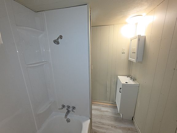 5th image of 3 Olney Rd #2