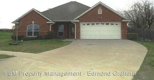 1st image of 603 Oakmont Dr