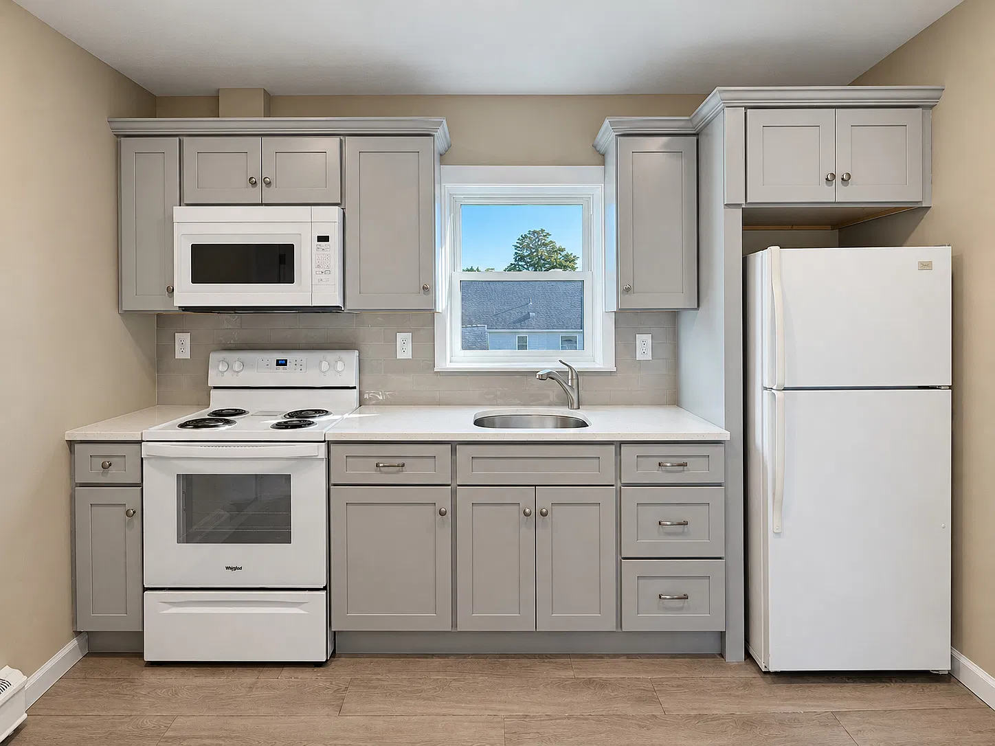 2 bed, $2,600 — Photo 1