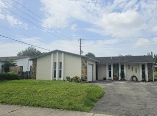 6370 Sherman St, Hollywood, FL 33024