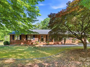 119 Essaw Rd, Waxhaw, NC 28173