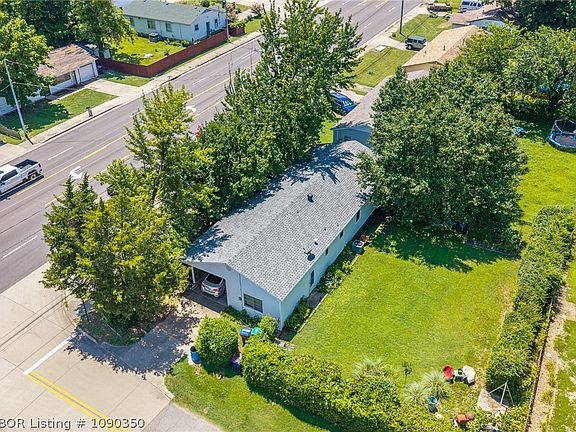 3rd image of 2923 Phoenix Ave