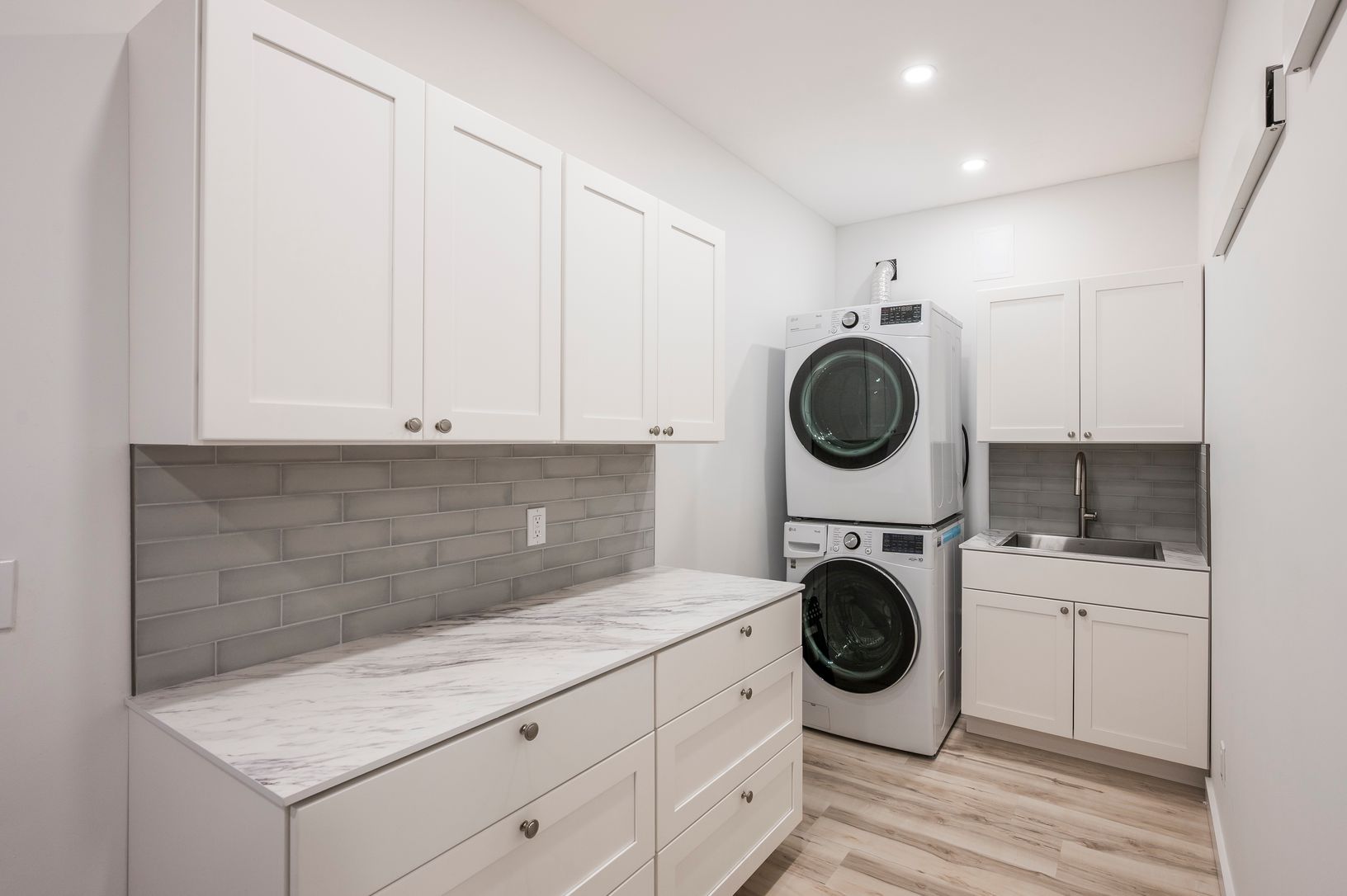  2nd Lower Level Laundry