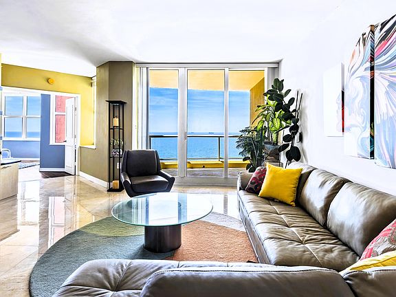 5th image of 2110 N Ocean Blvd #18A