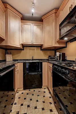 Sold by Douglas Elliman | media 16