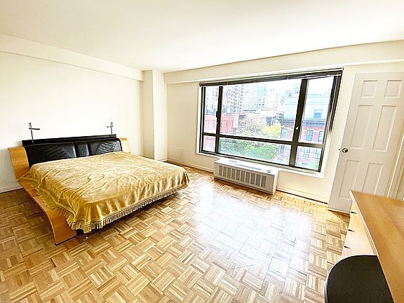 4th image of 501 E 87th St APT 7f