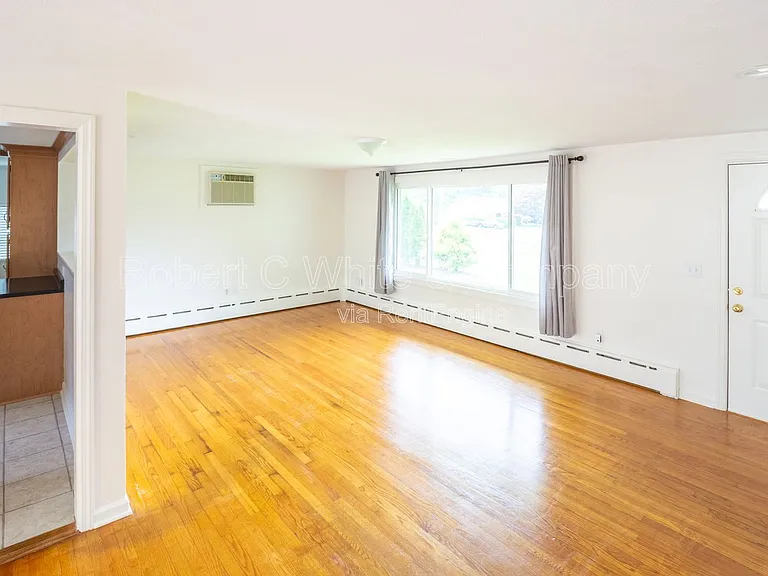 63 Columbus Ave — Photo 29