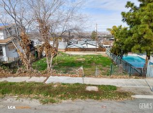 608 D St, Taft, CA 93268