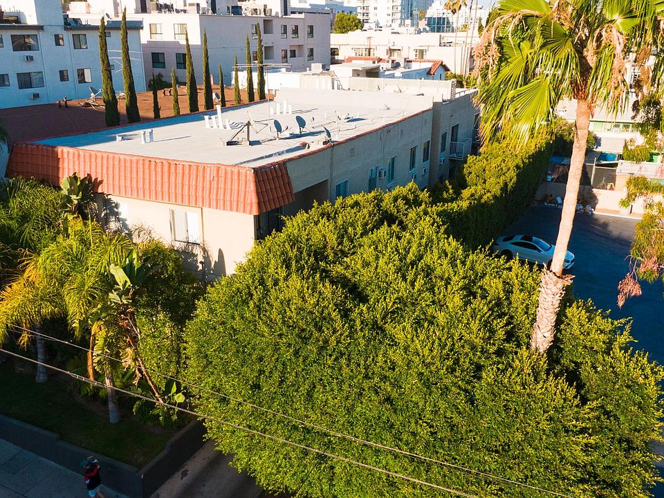 1st image of 1340 N Fuller Ave #1