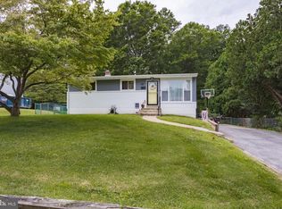 216 Tuscany Rd, Aston, PA 19014