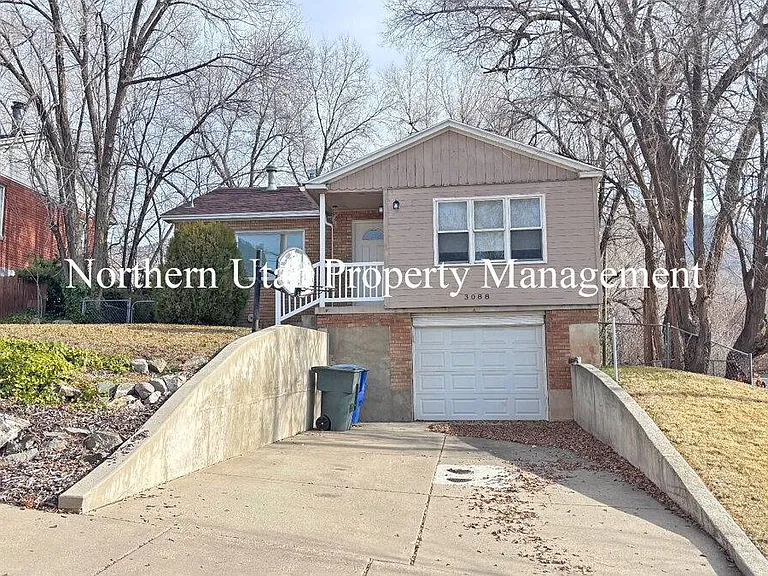 3088 Quincy Ave — Photo 1