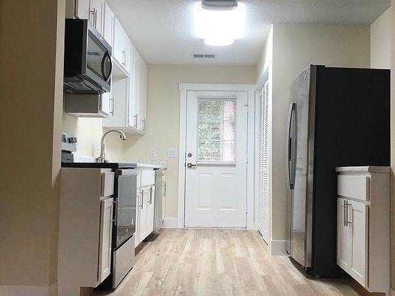3rd image of 140 Coach Lee Hill Blvd #140B