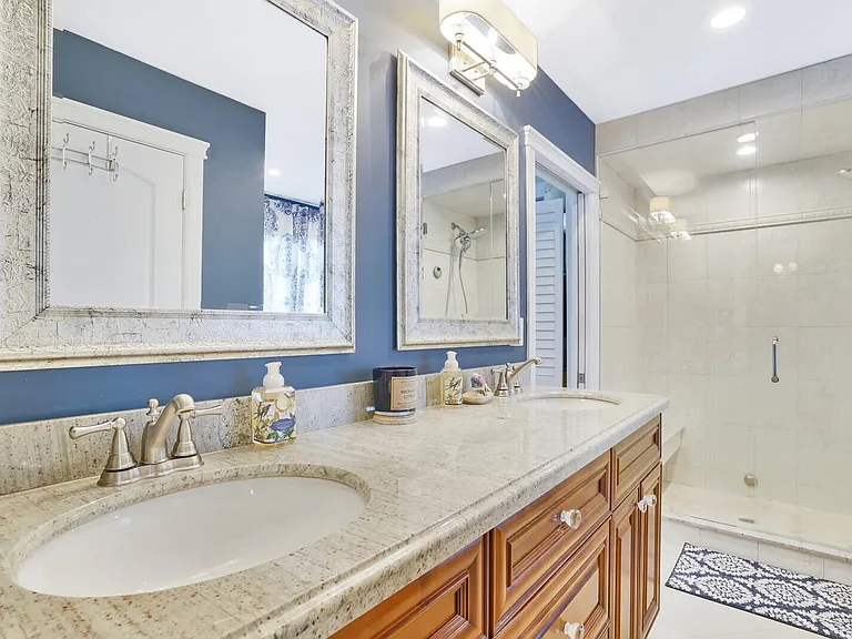 17 E Ocean Ave — Photo 31