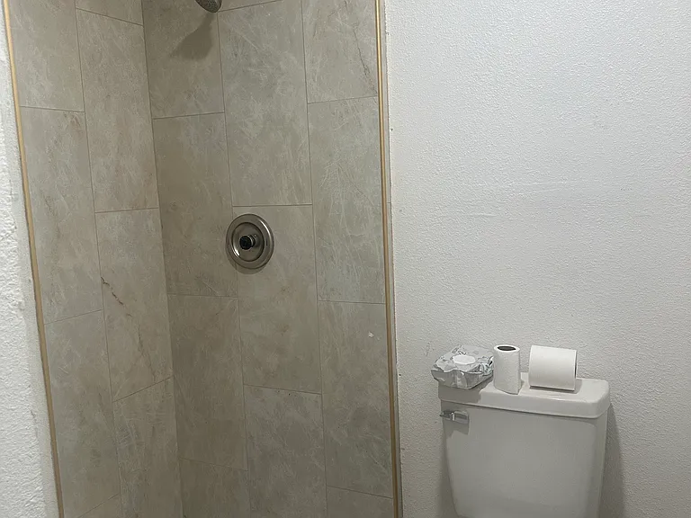 Hilltop Dr — Photo 4