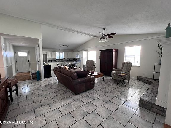 4th image of 13052 TWIN PINES Circle S