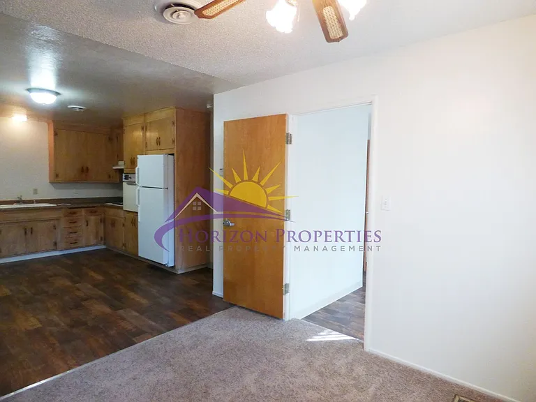 1430-1432 Topaz Way — Photo 8