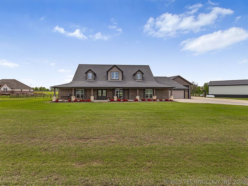 1st image of 2728 Crosscreek Dr