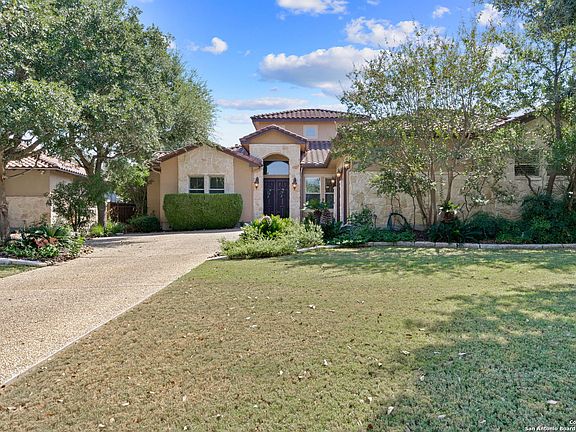 3rd image of 24910 ESTANCIA CIR