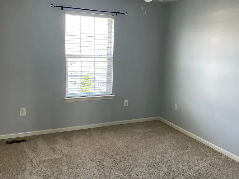 233 Morlyn Dr — Photo 20