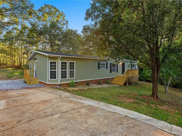 3363 Stony Brook Cir, Newton, NC 28658