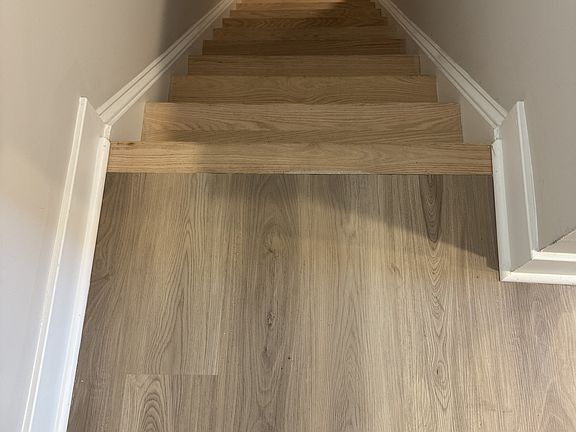 2nd image of 1111 N Thompson St #106
