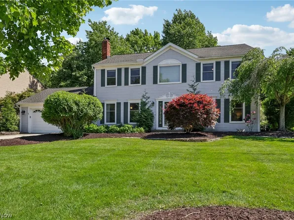 34600 Ada Dr, Solon, OH 44139