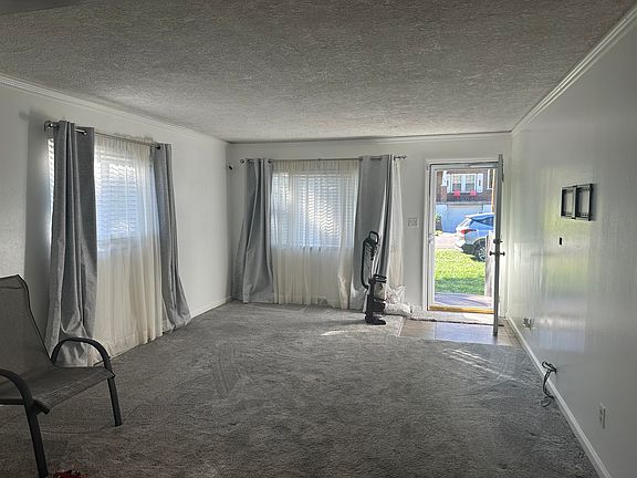 4th image of 312 Rosemont Ave