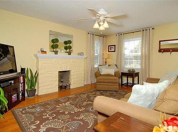 5th image of 8602 Brinker Ave