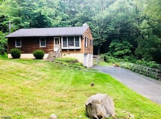 962 Mount Holly Rd, Blairstown, NJ 07825