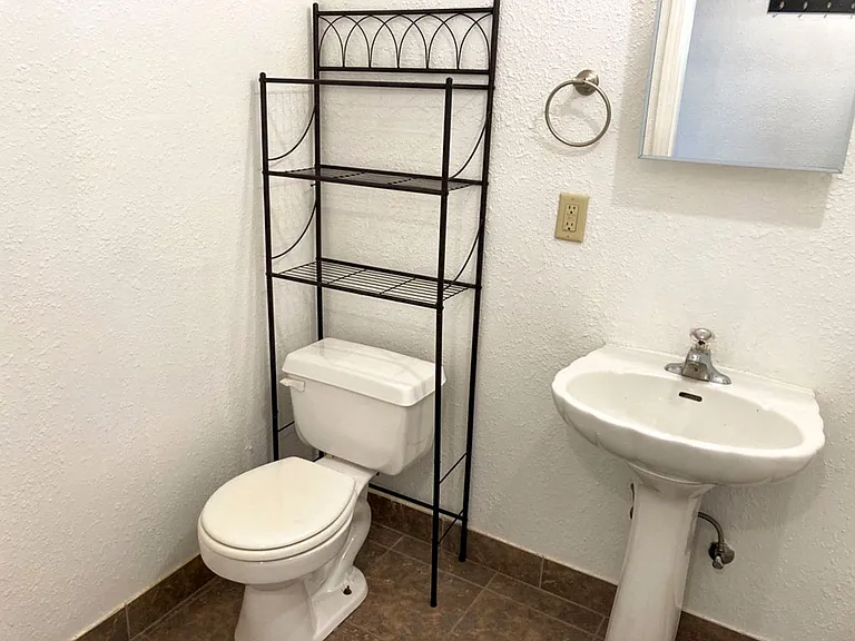 193 Dana Ln — Photo 17