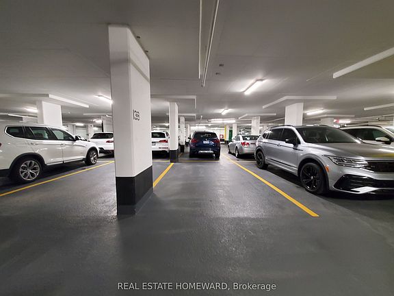 4th image of 29 Queens Quay E #P3-138