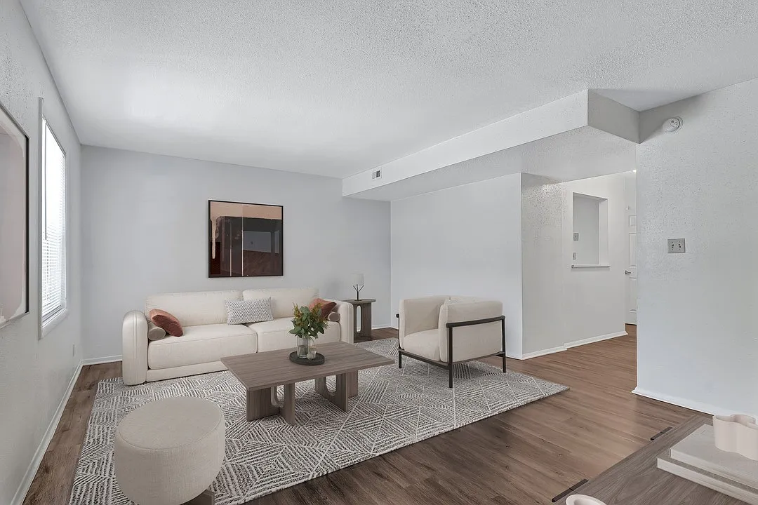 Park's Edge Apartments — Photo 4