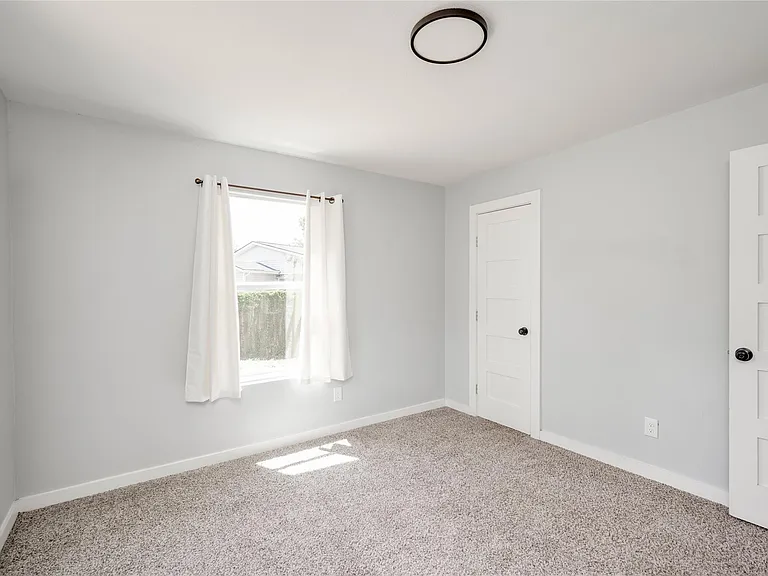 1400 Marcus Pl #B — Photo 10
