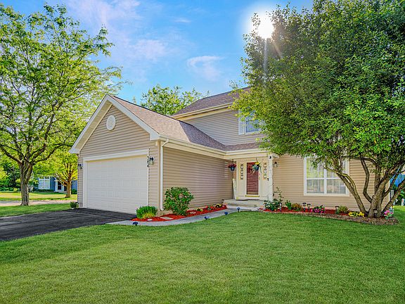 2nd image of 384 S Clearview Cir