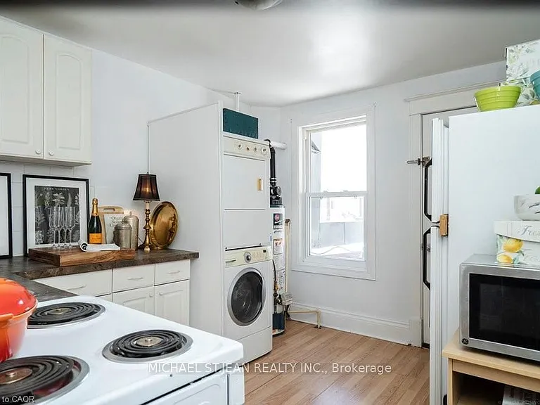 638 Concession St #2 — Photo 13